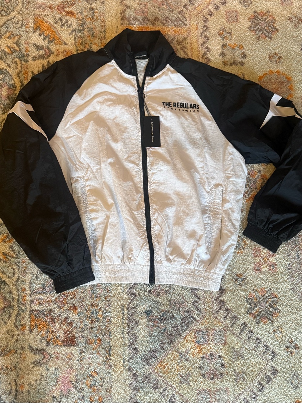 The Regulars The Mainstay Windbreaker Jacket Black White Men’s M NWT